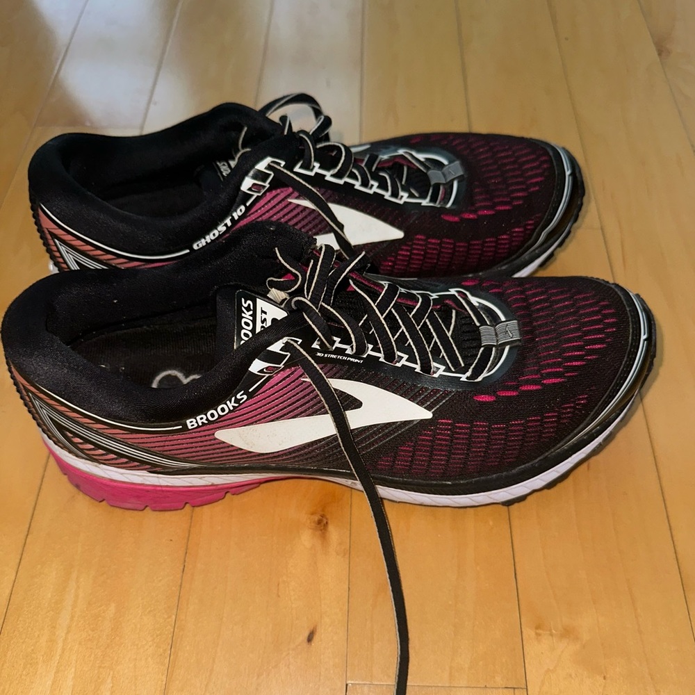 brooks ghost 10 women’s running shoe sneaker black multi pink